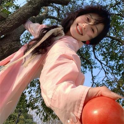 禁苑春浓